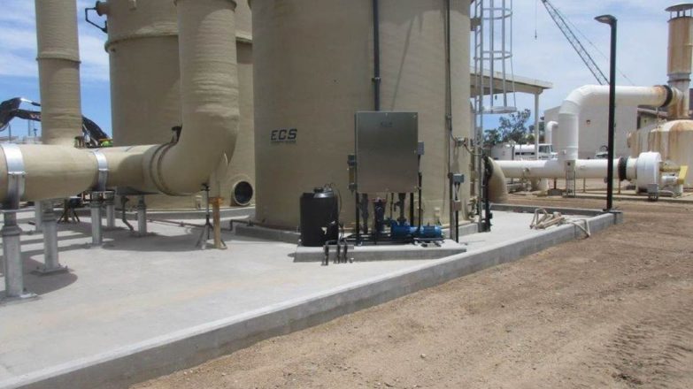 A water treatment plant with pipes and pipes.
